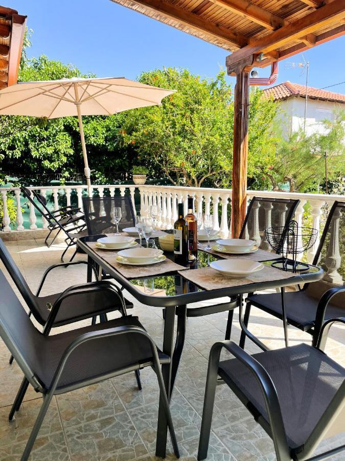 Casa Lia-Beach Front Villa Nea Kallikrateia المظهر الخارجي الصورة