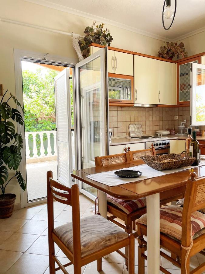 Casa Lia-Beach Front Villa Nea Kallikrateia المظهر الخارجي الصورة