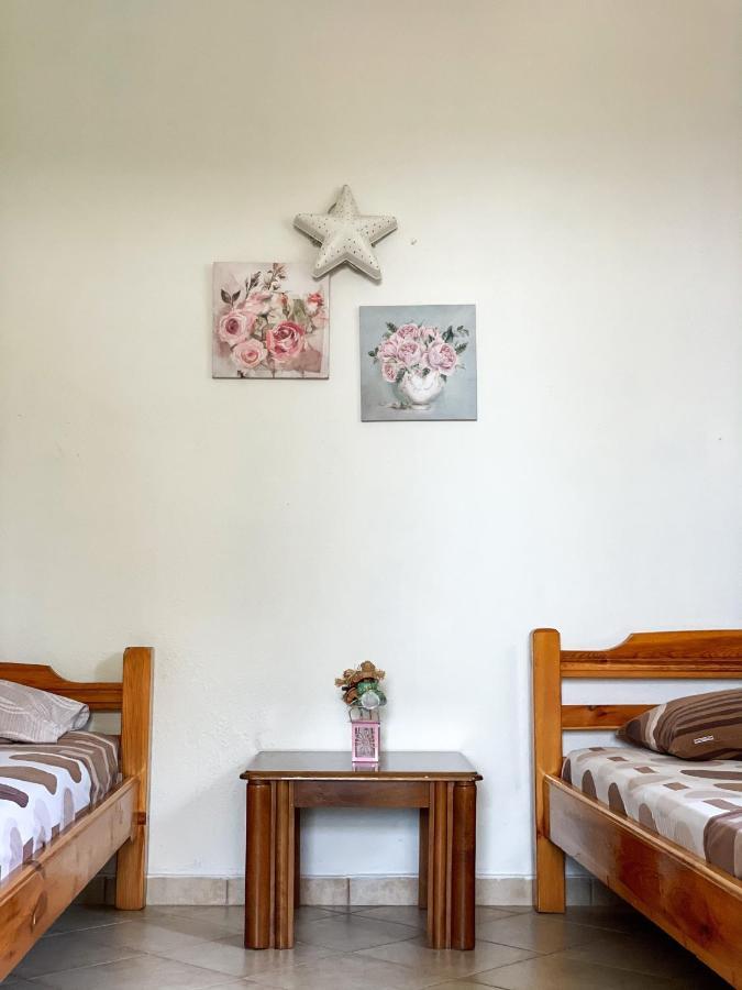 Casa Lia-Beach Front Villa Nea Kallikrateia المظهر الخارجي الصورة