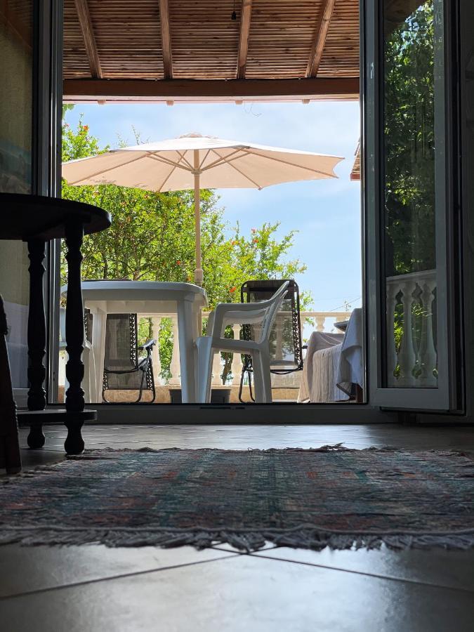 Casa Lia-Beach Front Villa Nea Kallikrateia المظهر الخارجي الصورة